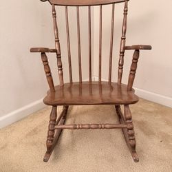 Vintage Oak Hill Solid Wood Windsor Rocking Chair – Made in USA