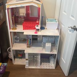 rainbow high dollhouse Excellent Condition 