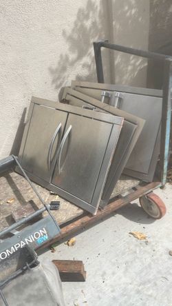 Bbq doors