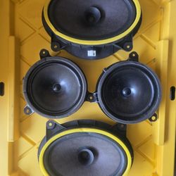 OEM TOYOTA TACOMA stock Speakers