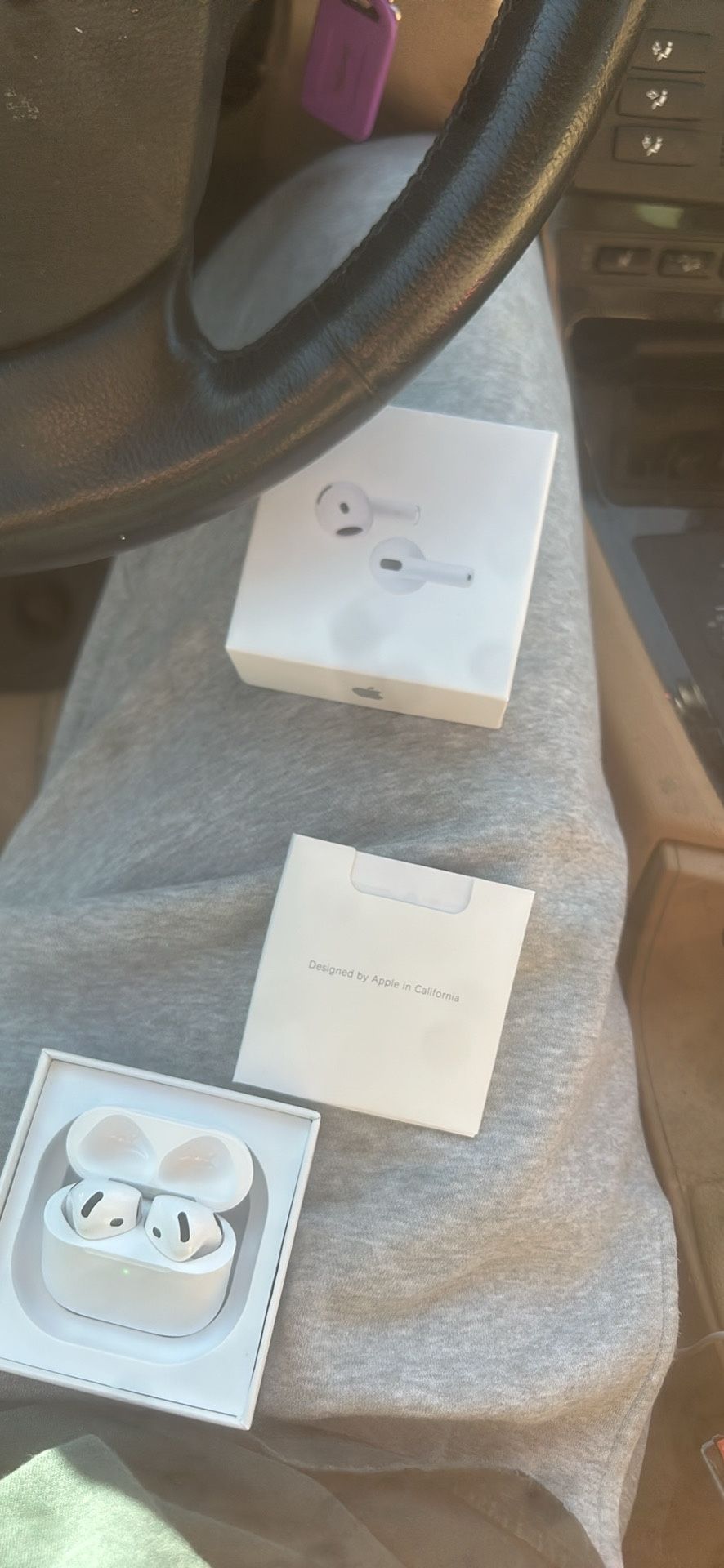 AirPods 4