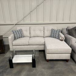 Small Sectional With Reversible Chaise 
