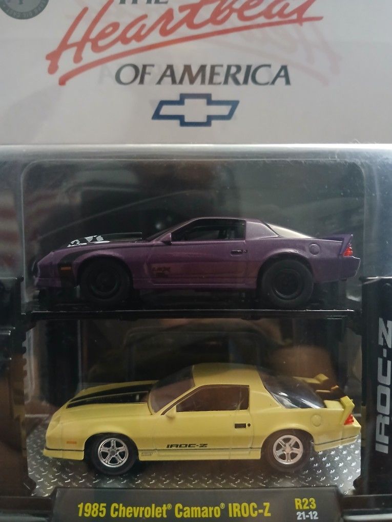 1985 Chevrolet Camaro IROC-Z, part of the Auto-Lift R23 M2 Machines Diecast Model