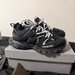 Balenciaga Track Black And White. 