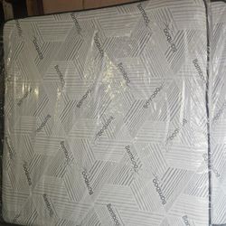 New King Pillow Top Mattress Set