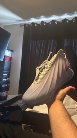 Swoosh man GT Future size 13 men