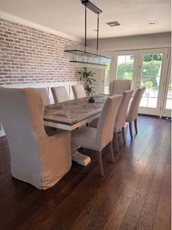 RH Dining Table