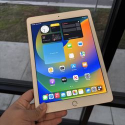 iPad 5th Generation 128GB Cellular WiFi 