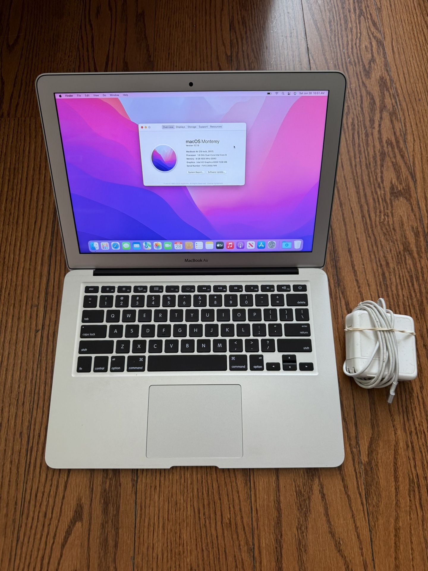 MacBook Air 13” 2017/8GB RAM/128GB SSD/Fully Functional
