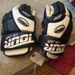 Hockey Gloves Tour Lexmark Series