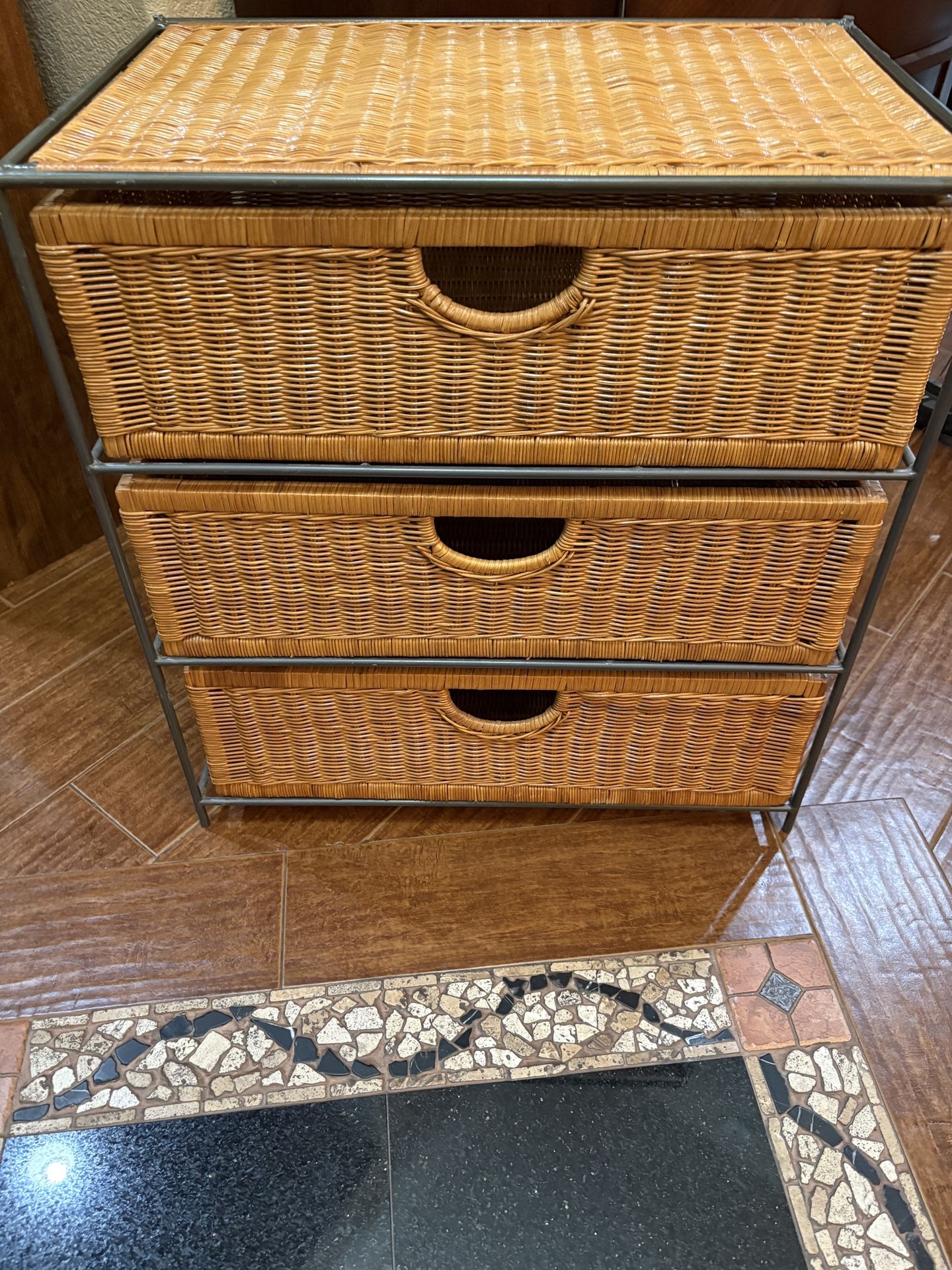Wicker Drawer Organizer / Dresser