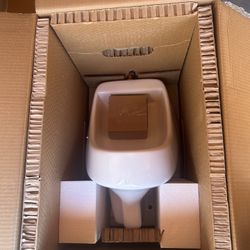 1.0 GPF Urinal with Siphon Jet Flush Action in. White
