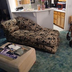 Fainting Couch 