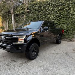 Ford F150 Lariat 4x4