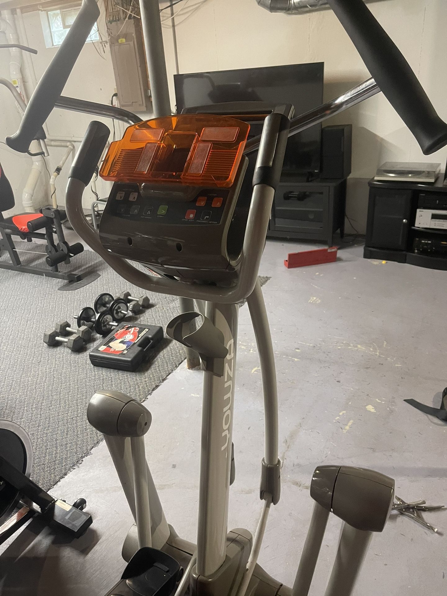 Yowza Eliptical Machine FREE
