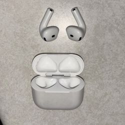 AirPods 4