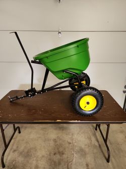 John Deere Tow Spreader
