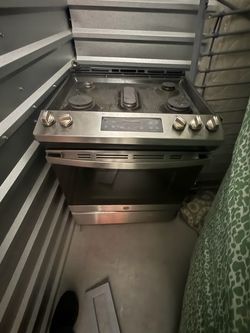 30 “ GE Gas burner stove
