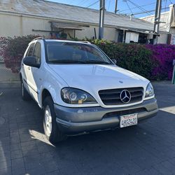 Mercedes Benz ML(contact info removed)