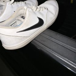 Men’s Nikes 