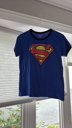 DC COMICS WOMANS SUPERMAN SHIRT 