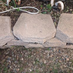 Retaining wall block