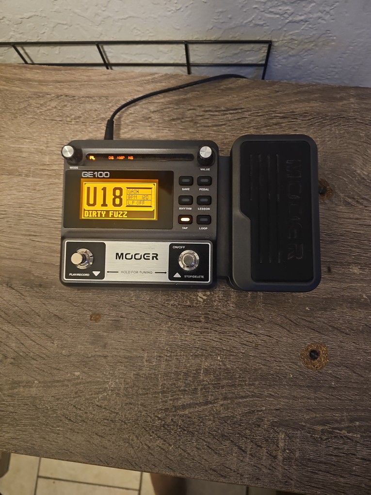 MOOER GE100