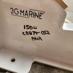  C8874-052 Pair Of Chaulks 