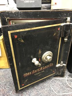 Antique York Safe & Lock Co. Fire Safe in working order for Antique York Safe & Lock Co. Fire Safe in working order for