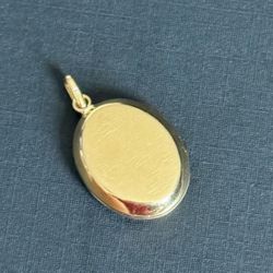 Locket Pendant 