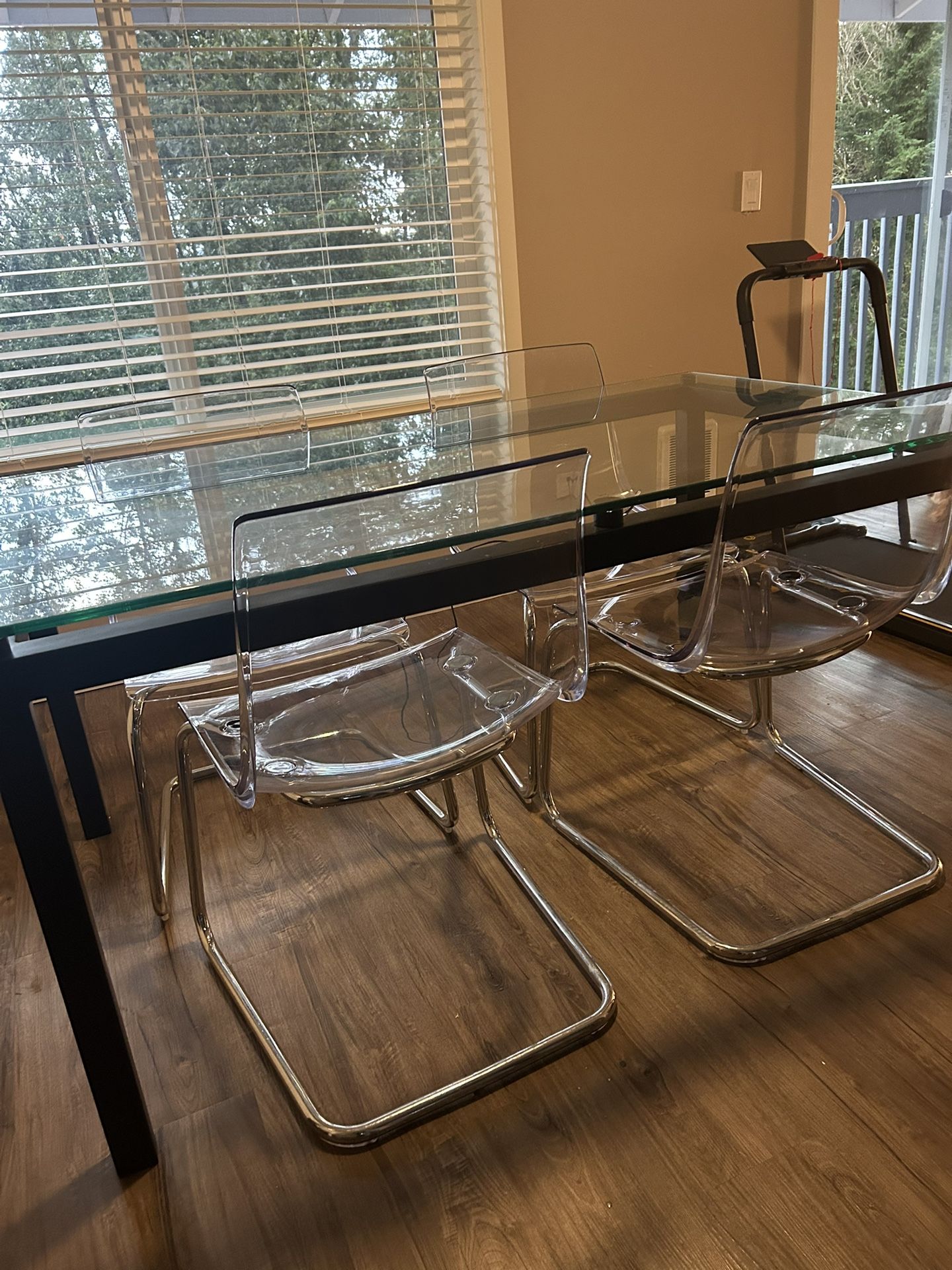 Glass Dining Table with 4 chairs
