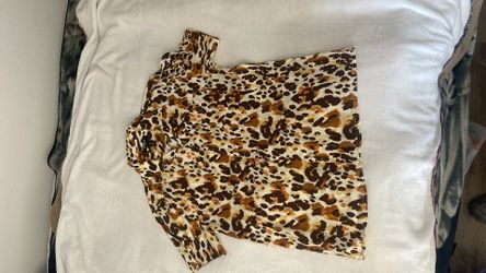 Silky leopard button up