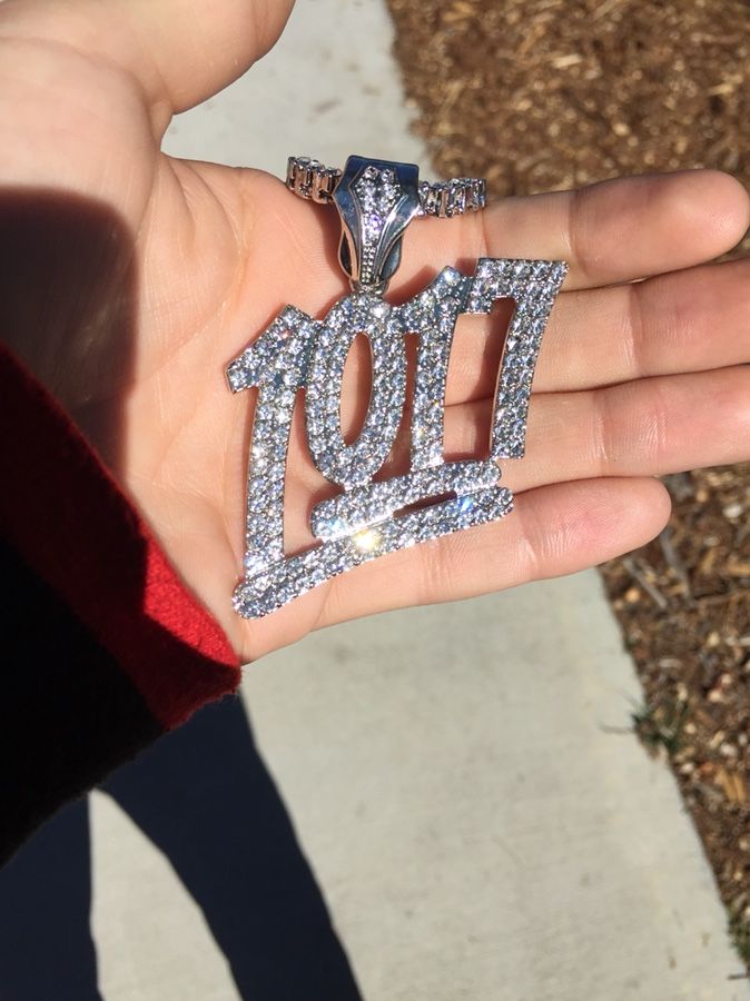 Men’s Iced Out 1017 Chain and Pendant
