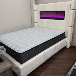 Clearance Sale !! Brand new Modern Tall Headboard Queen/King Bedframe!