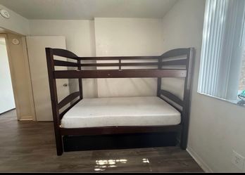 Bunk bed