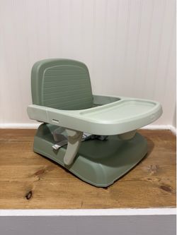 Chicco Pocket Snack Booster Seat