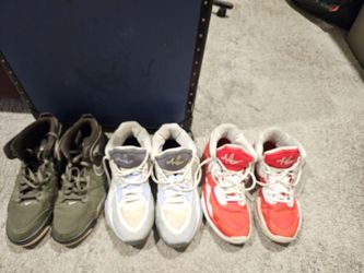 Size 14 Mens Shoes 2 Kyre Irvings 1 Nike