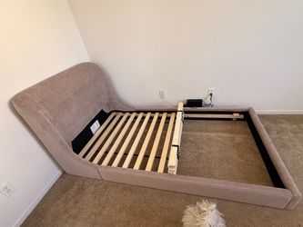 Twin pink bed (West Elm) like new