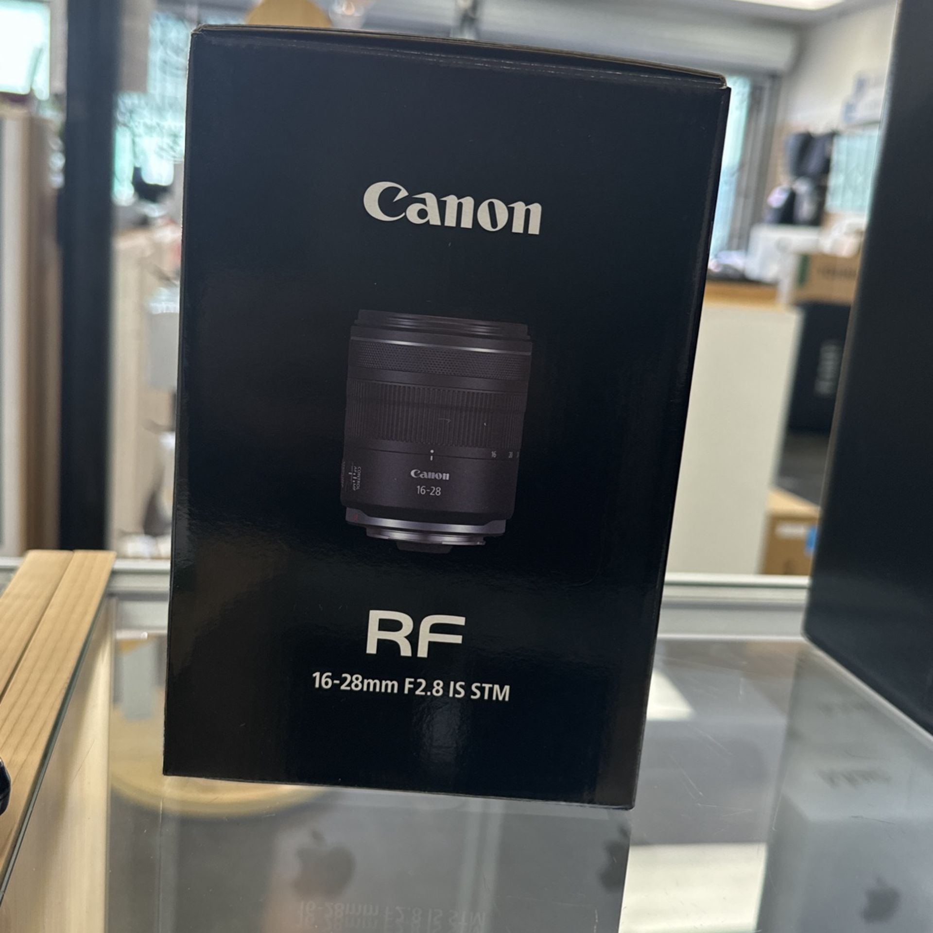 Canon RF 16 28mm Lens New