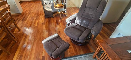 2 Fabric Recliners with ottomans