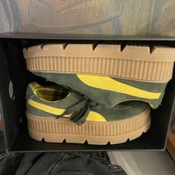 Puma Cleated Creepersuede Size 7.5 women