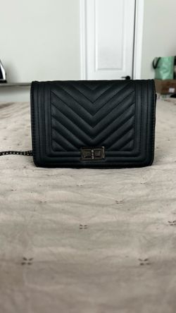 Black purse