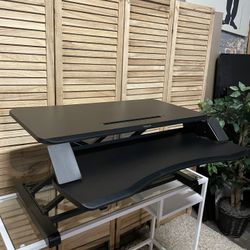 Fellowes Adjustable Standing Desk