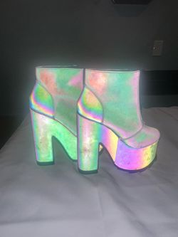 Reflective Platform Size 6 YRU booties