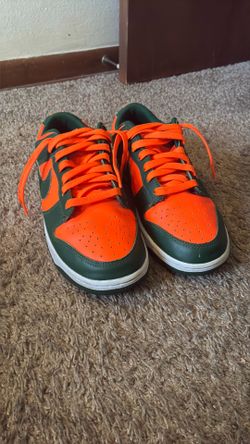 Size 9 Nike Dunk Low Retro Miami Hurricanes