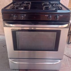 Frigidaire Gas Stove ( Free Delivery 🚚