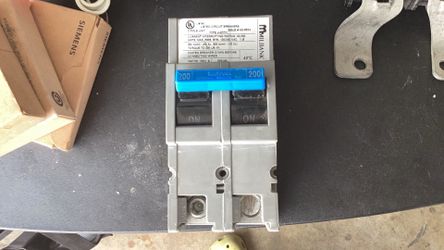Milbank breaker type UQFPH 200A/240V