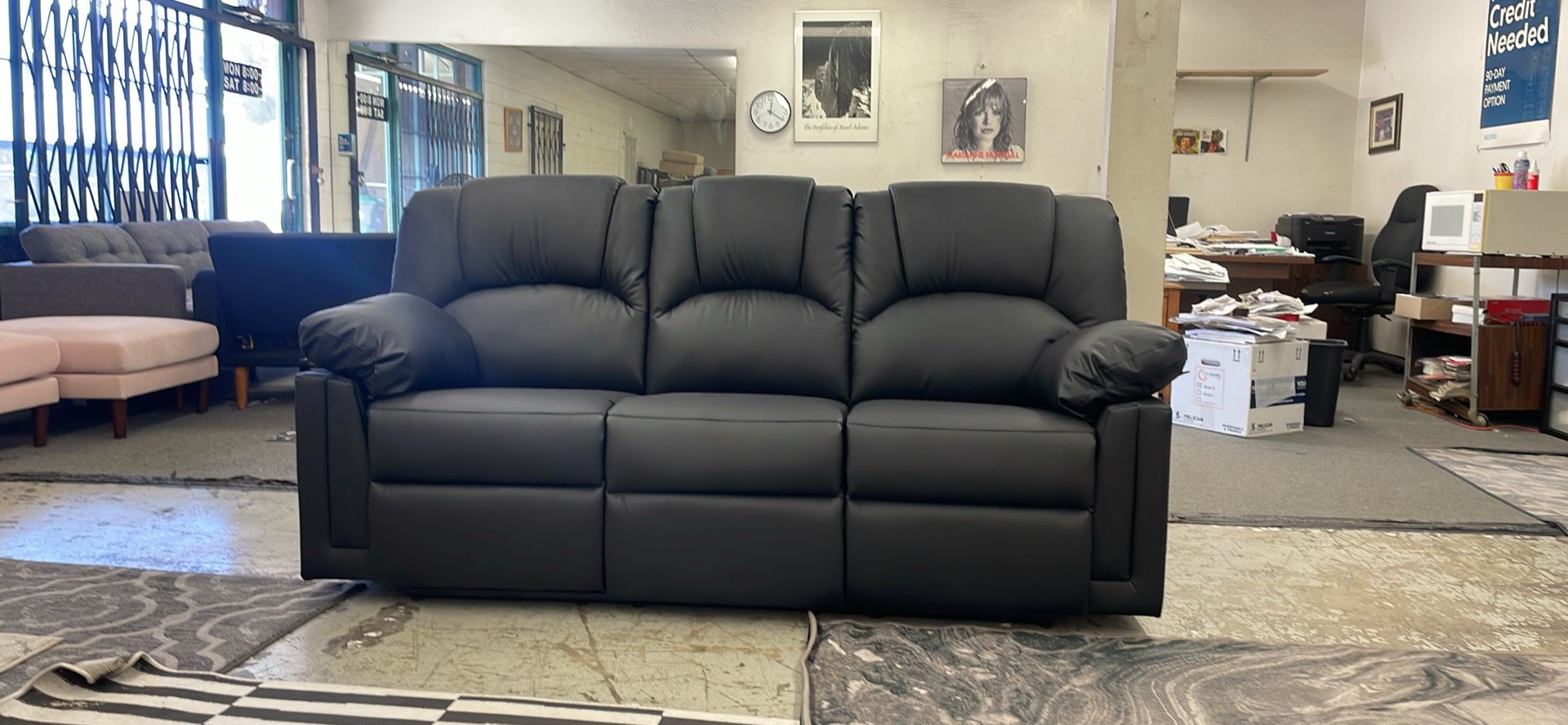 New Black Recliner Couch / Free Delivery 