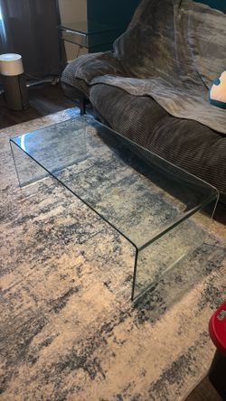 Glass side table/coffee table