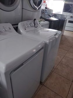 G.E. WASHER AND DRYER EVERYTHING GOOD
